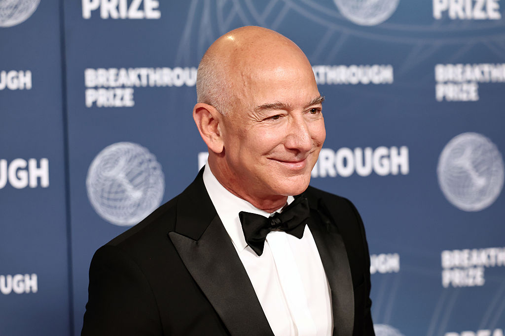 Jeff Bezos Returns as Co-CEO of AI Startup Project Prometheus