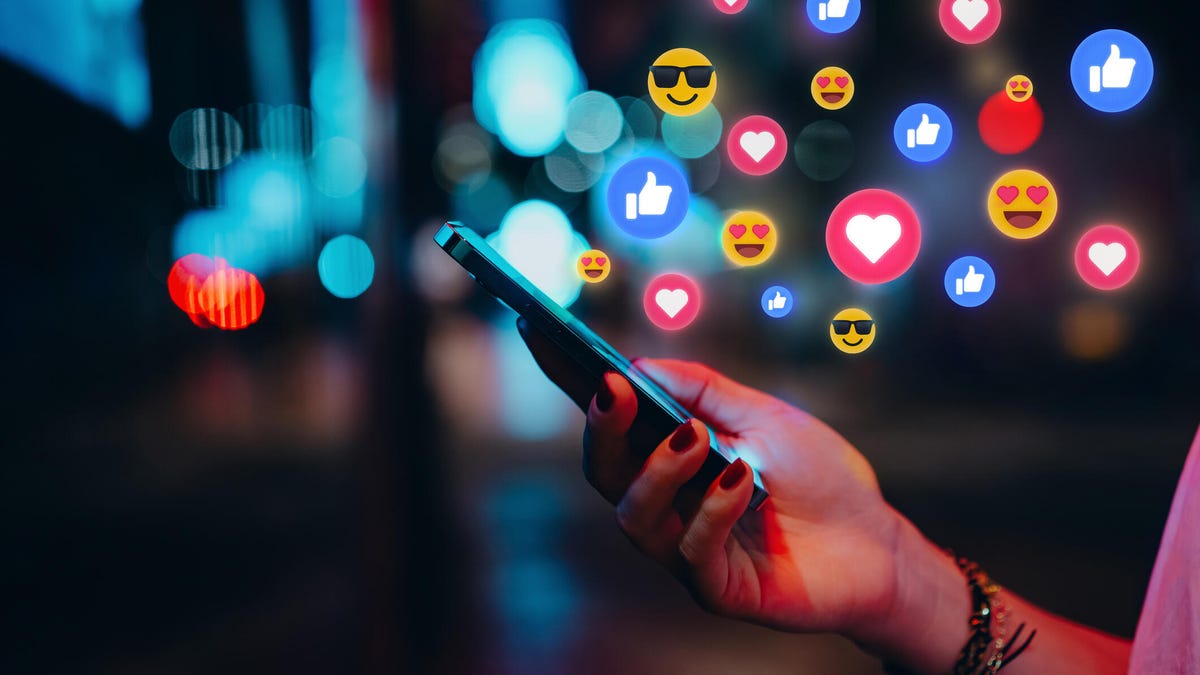 Study Finds AI Relationship Advice Often Over‑Agreeing and Harmful