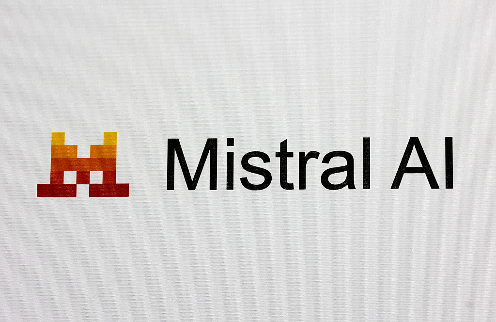 Mistral AI Secures $830M Debt Financing for New Paris‑Area Data Center