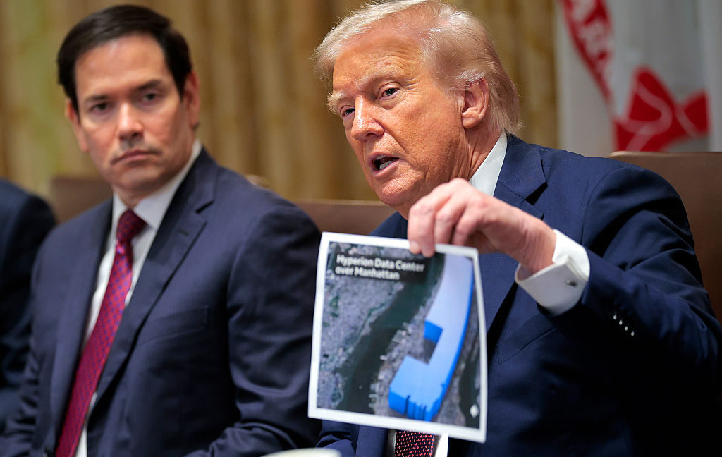 Trump's AI Data Center Push Stalls Amid Chinese Parts Shortage and Tariffs