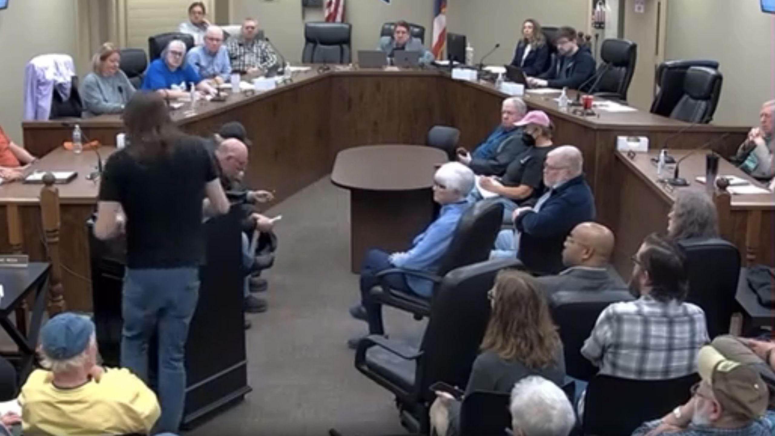 Ex‑programmer’s viral speech challenges Ohio AI data‑center plan