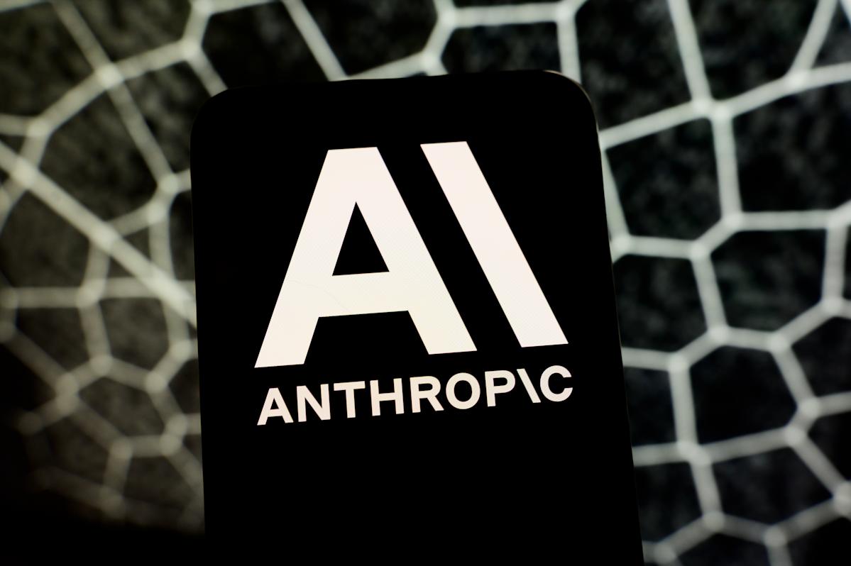 Anthropic probes unauthorized access to Claude Mythos AI security model