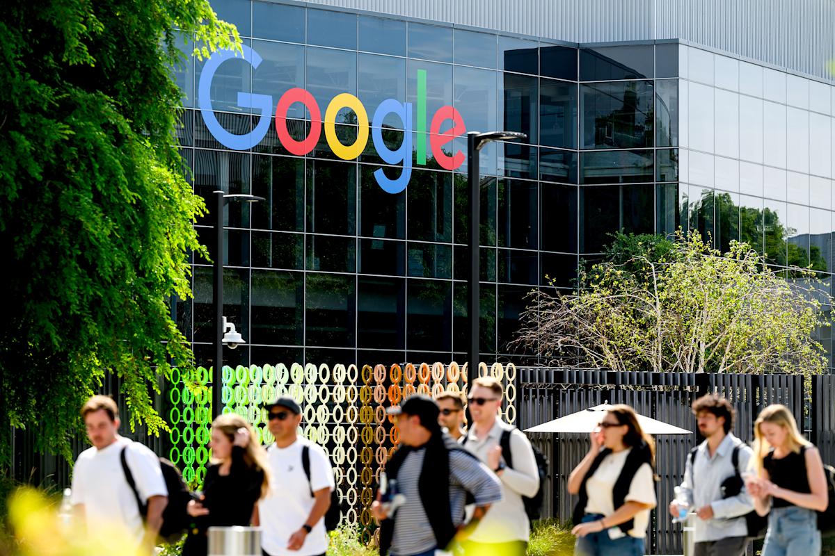 Google to Commit Up to $40 Billion to Anthropic in Milestone‑Based Deal