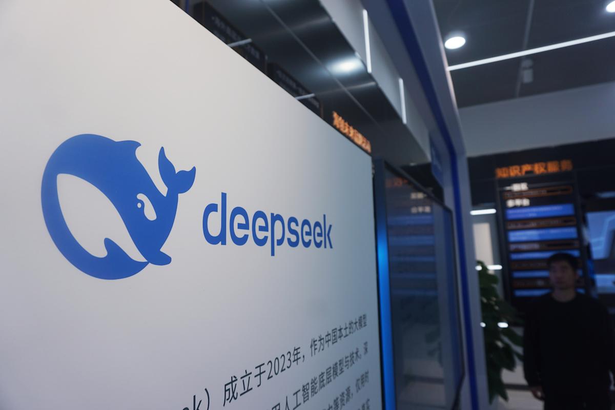 DeepSeek launches V4 Pro and Flash models, touts million-token context amid U.S. ban