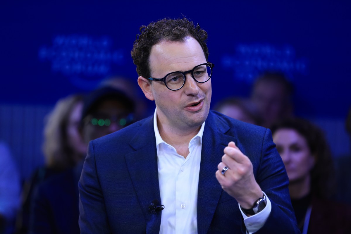 Anthropic Weighs $50 B Funding Round at Near‑$900 B Valuation