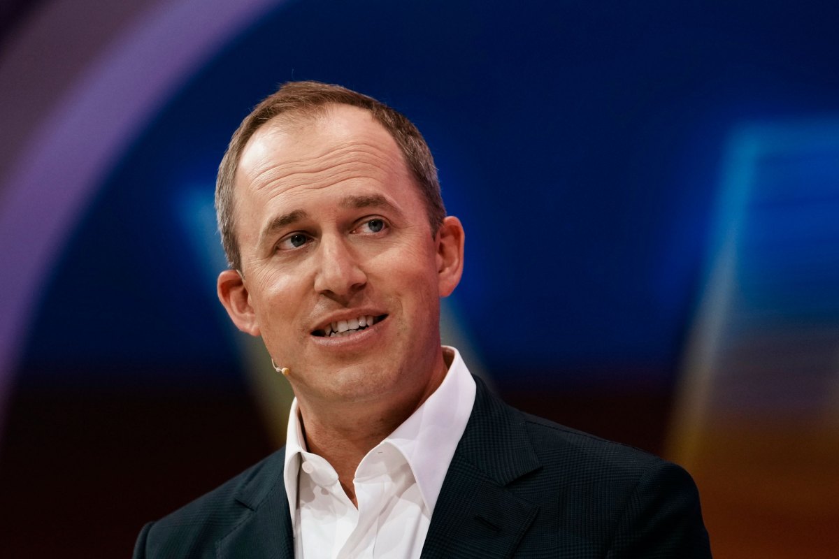 Sierra AI raises $950 million, pushes valuation past $15 billion