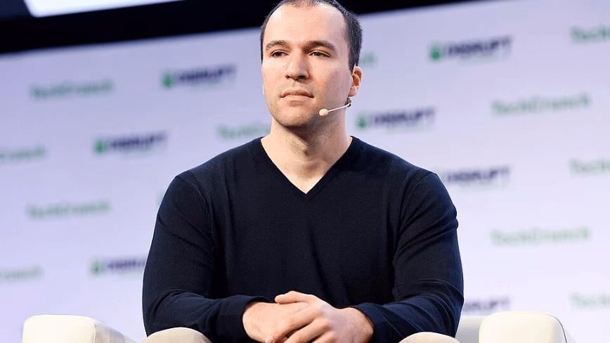 Musk’s Pre‑Trial Texts Reveal Settlement Push as OpenAI Execs Head to the Stand