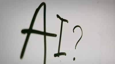 Google AI Push Alert Contains Racial Slur, Prompting Apology and Industry Concern