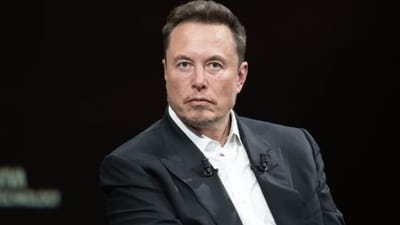 Elon Musk Testifies in OpenAI Lawsuit, Warns Jury About Charity Looting