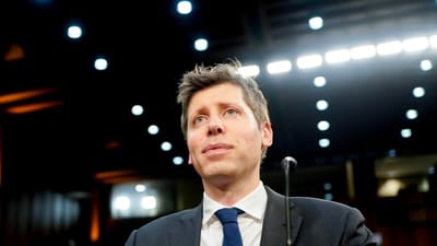 OpenAI Launches GPT-5.2 Amid Intensifying AI Competition with Google