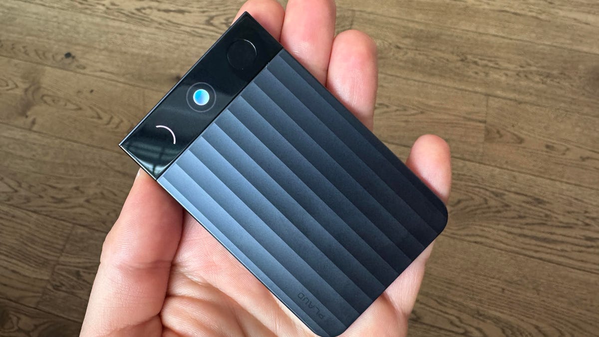 Standalone AI Devices Are Back, Baby. The Note-Taking Plaud Note 3 Proves It