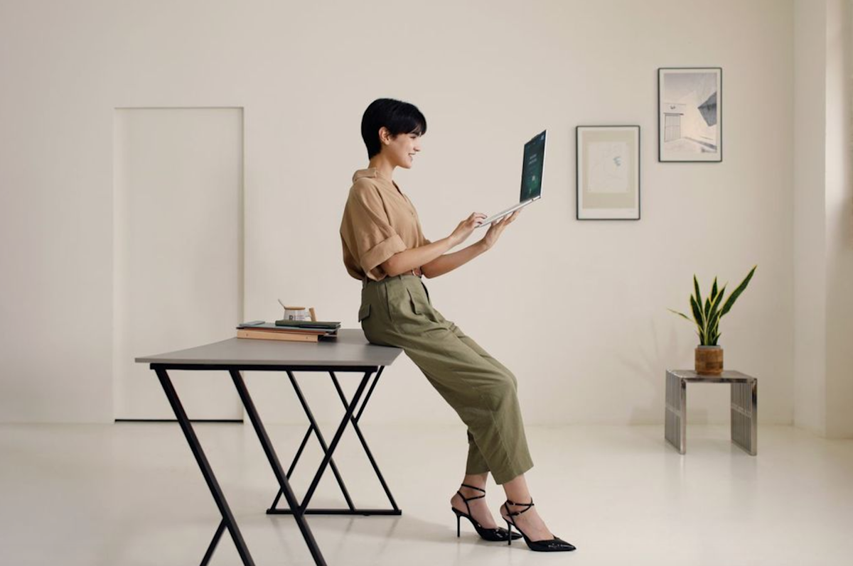Acer's Swift 16 Air laptop weighs less than 2.2 pounds