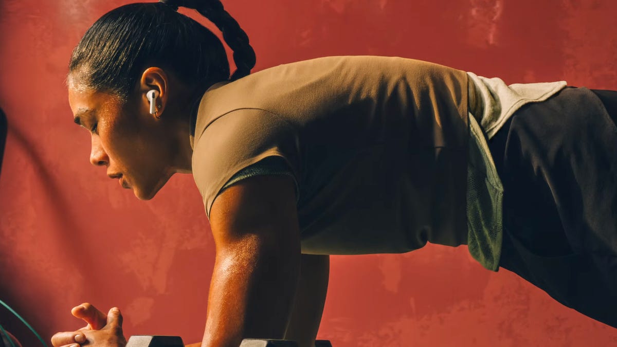 The AirPods Pro 3 Will Read Your Heart Rate and Motivate You During Workouts, No Smartwatch Needed