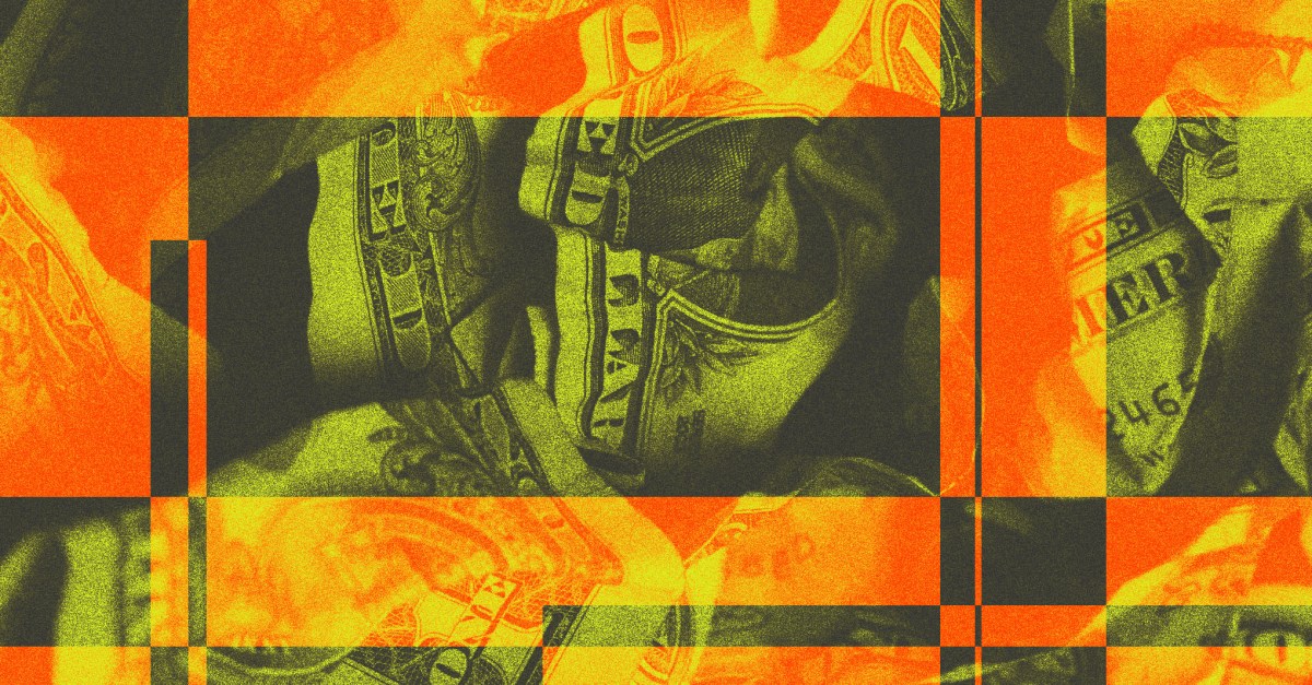 Senator Warren presses Trump admin on potential AI bailout plans