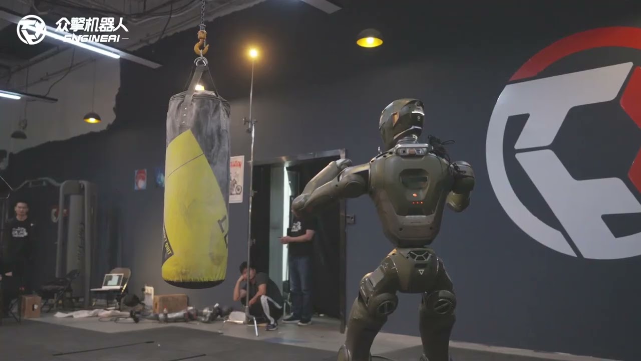 Behind-the-scenes footage from the EngineAI T800 shoot — a direct response to the CG accusations. - YouTube